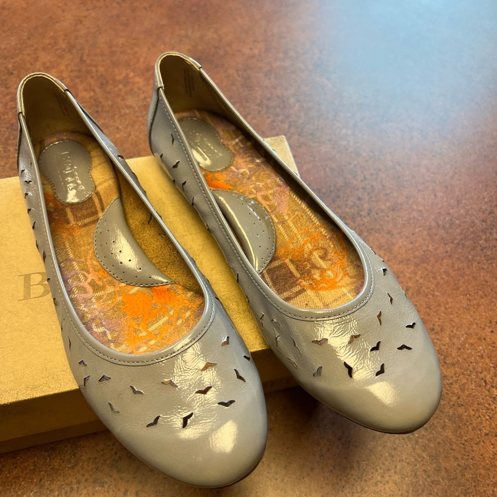BORN brand Flats in Grey.  Size 11